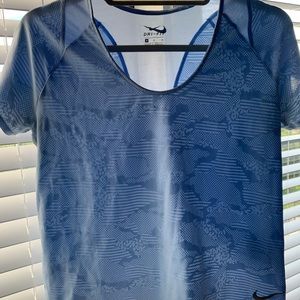 Nike Dri Fit Short Sleeve Running/Workout Top